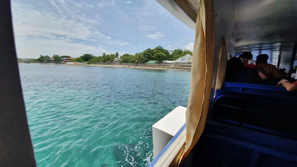 View of the Sibulan port area from the fast craft 