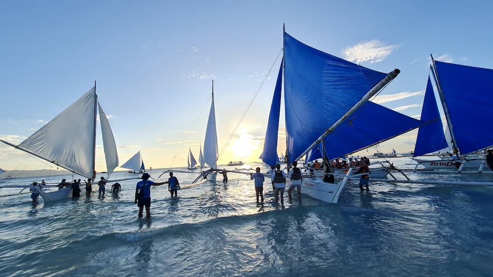 Sail into Paradise: A 2024 Guide to Paraw Sailing in Boracay