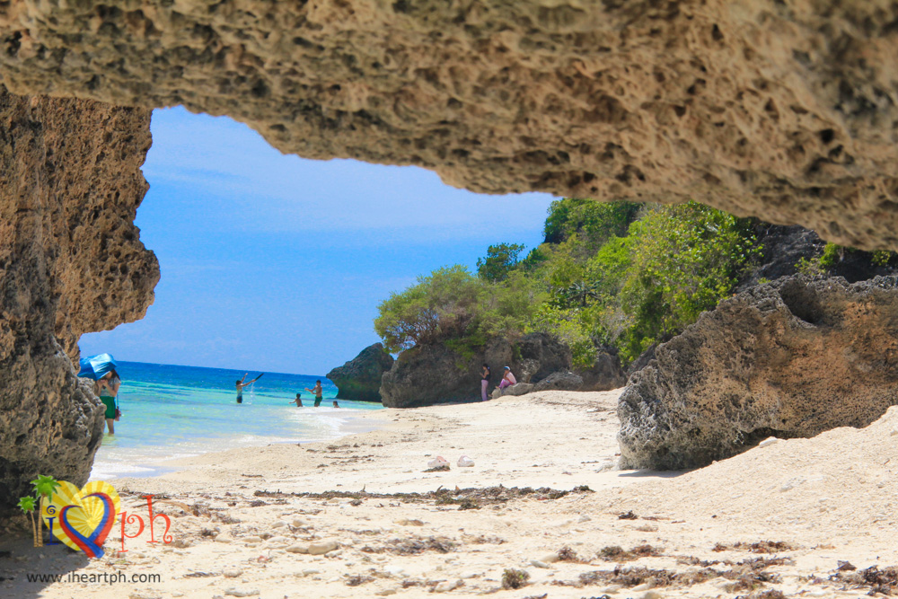 More photos of rocks in Kagusuan Beach in Siquijor Philippines