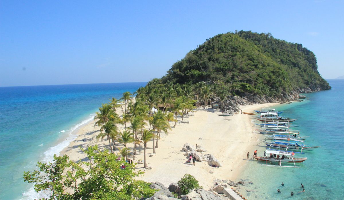 Bird's eye view of Cabugao Gamay from the view deck in Iloilo, Philippines